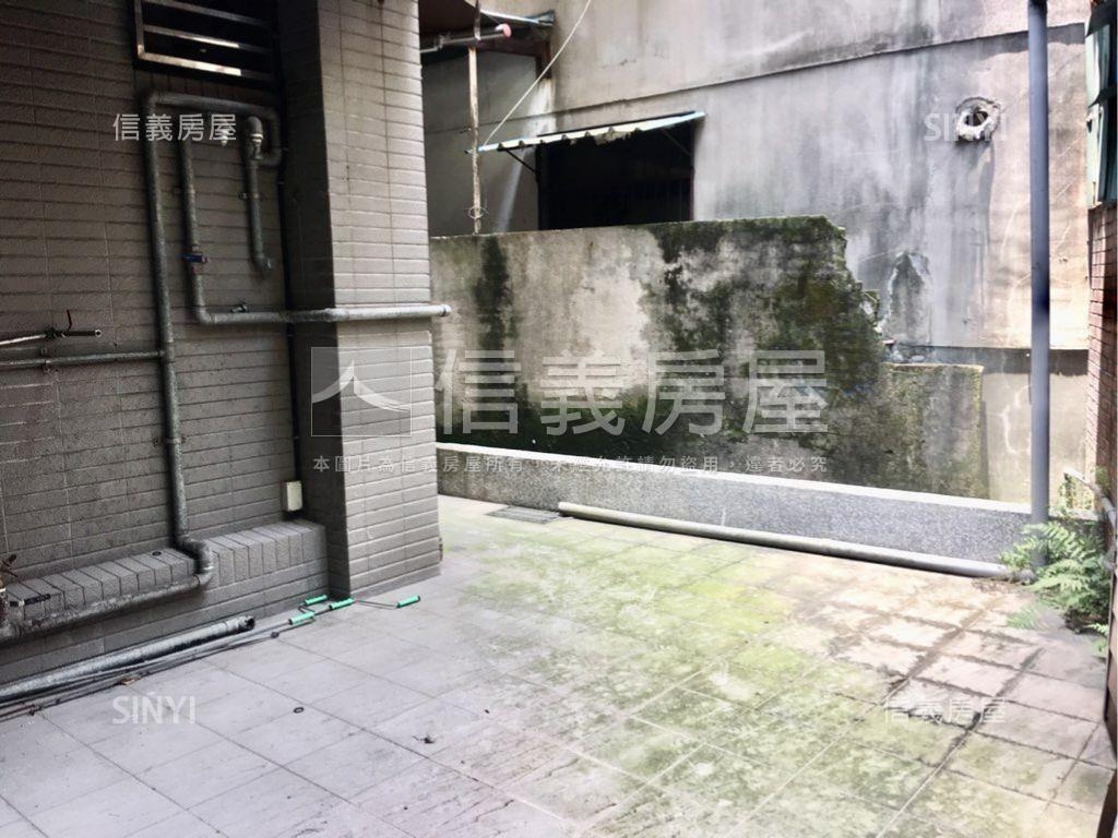 秀山國小庭園金店面房屋室內格局與周邊環境