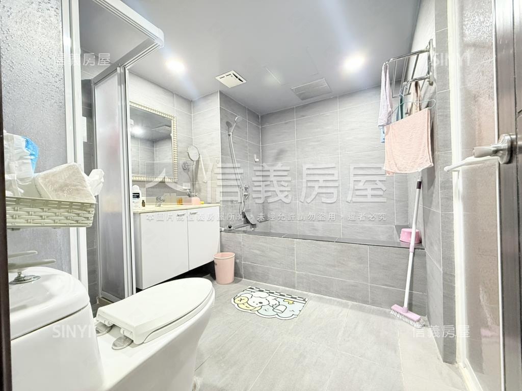 稀有近捷運亮美兩房房屋室內格局與周邊環境