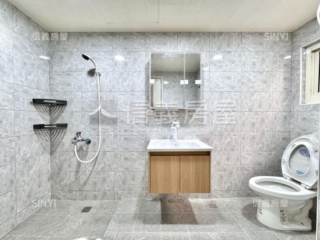 高雄車站安寧街潛力透店房屋室內格局與周邊環境