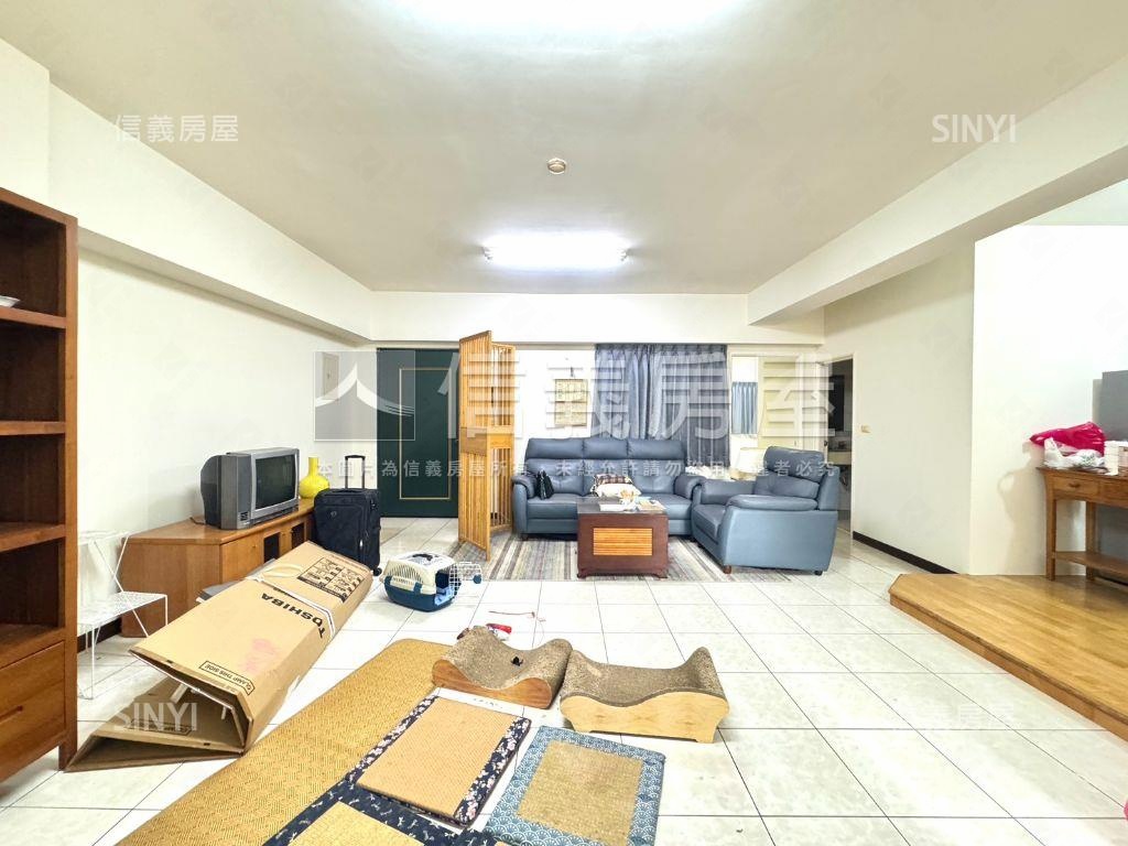 Ａ！白金漢宮３房１室房屋室內格局與周邊環境