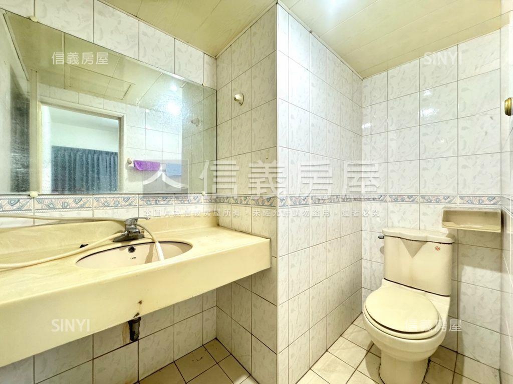 Ａ！白金漢宮３房１室房屋室內格局與周邊環境