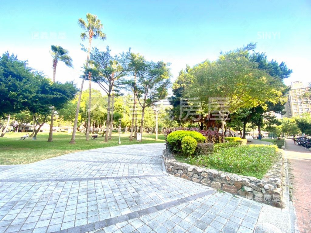 Ａ！白金漢宮３房１室房屋室內格局與周邊環境