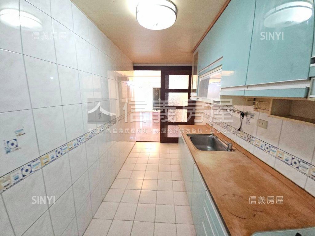建國北方正魔術大空間美寓房屋室內格局與周邊環境