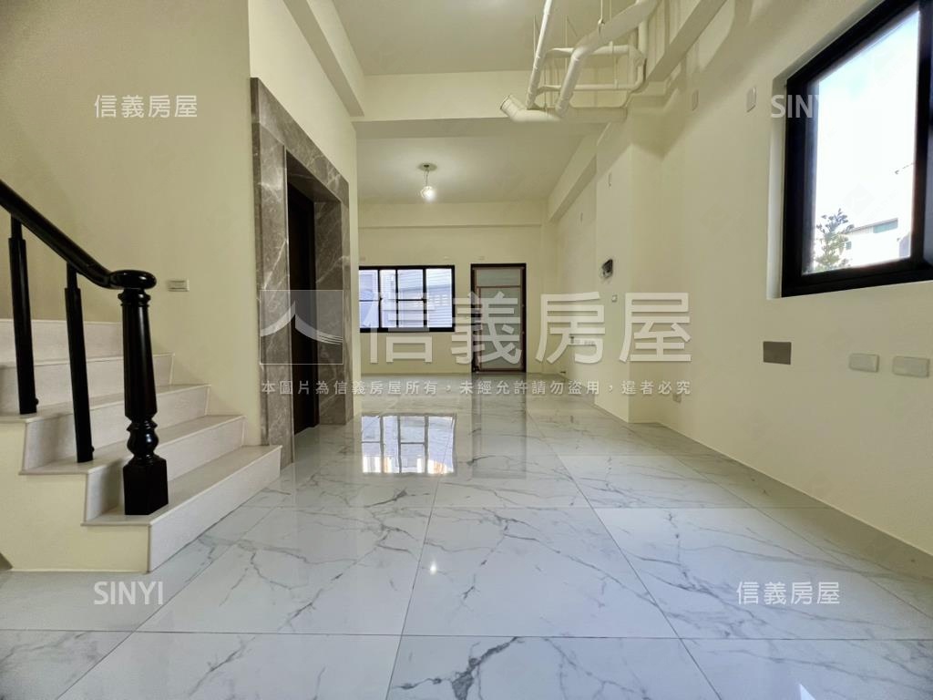 邊間採光宅｜雙車電梯豪墅房屋室內格局與周邊環境