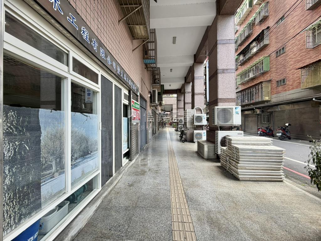亞東站生活社區住辦大空間房屋室內格局與周邊環境