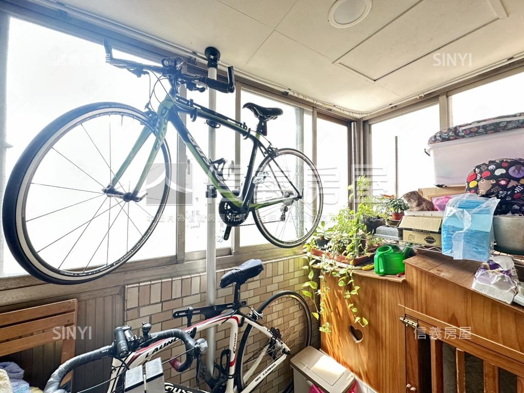 比漾仁愛高樓標格三房車位房屋室內格局與周邊環境