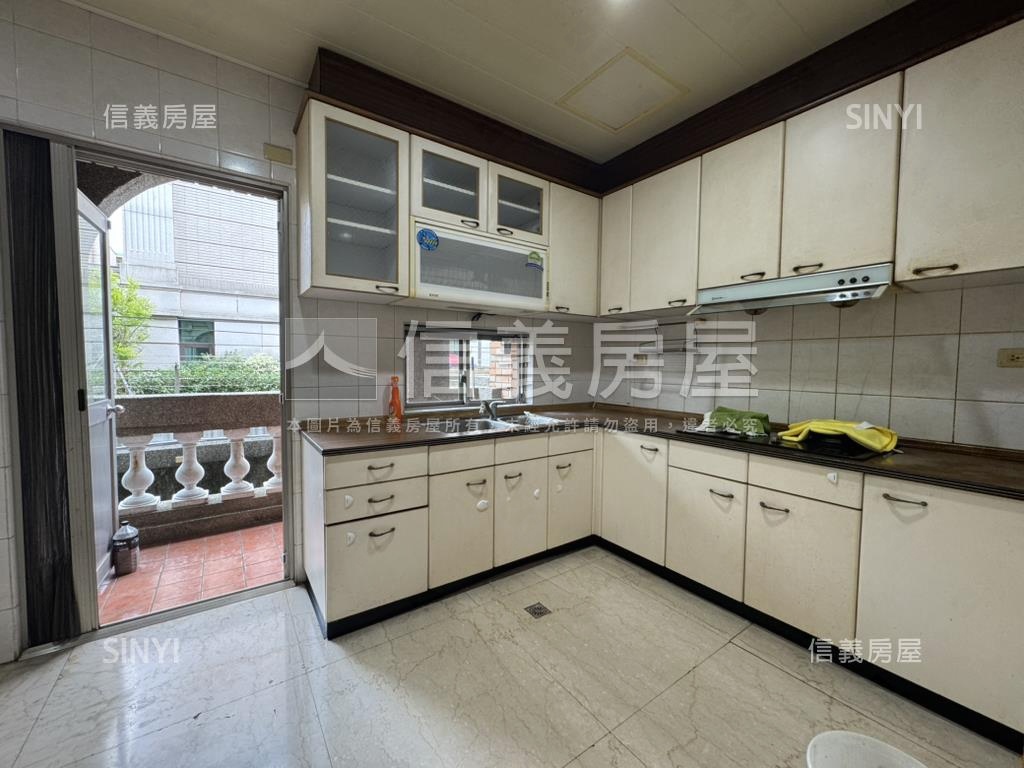 央大曜園別墅稀有釋出房屋室內格局與周邊環境