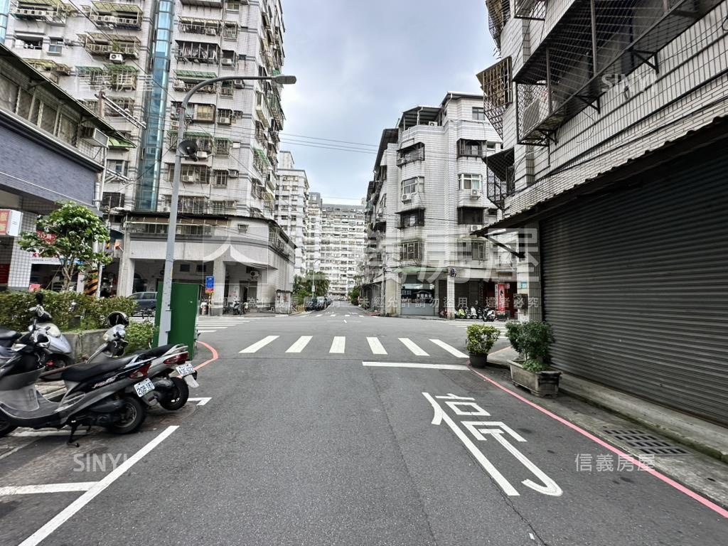 專任～Ｋ８站新和旁店辦房屋室內格局與周邊環境