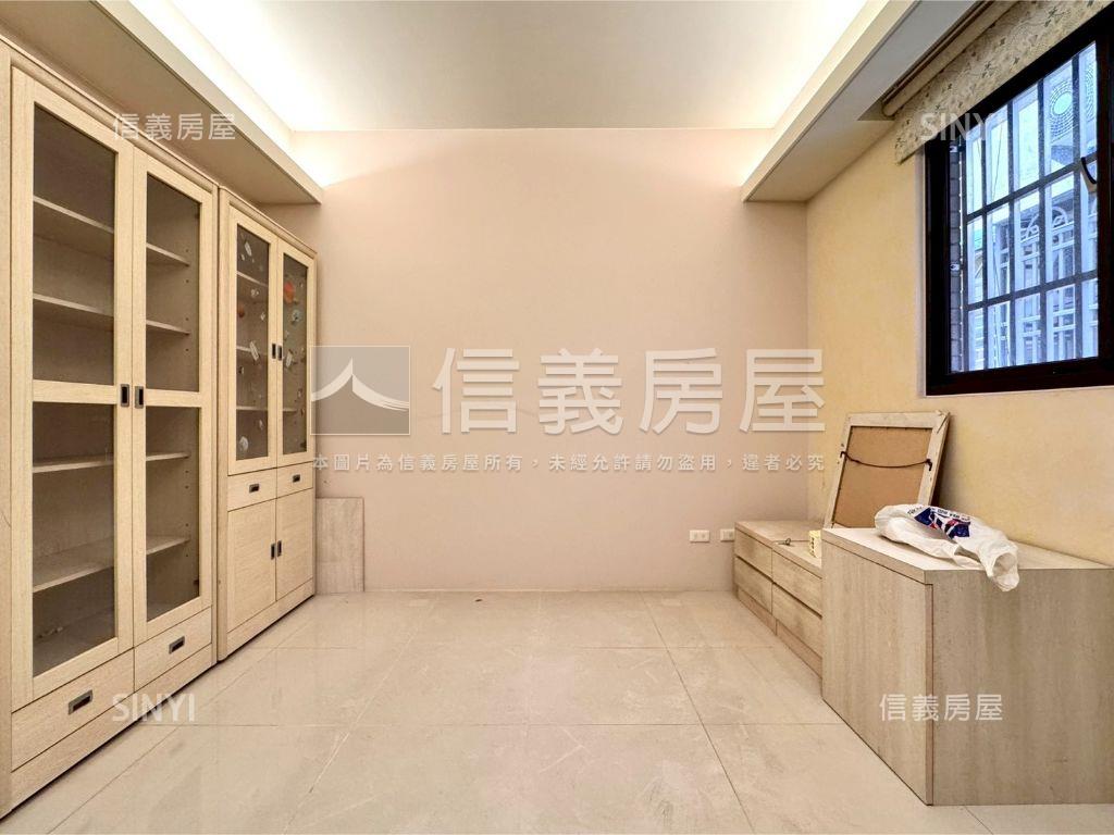 讚近新光學區美透天屋況佳房屋室內格局與周邊環境