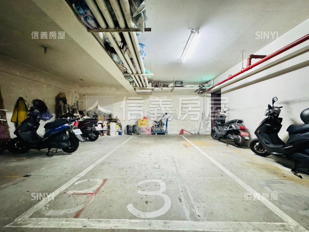 雙捷運邊間板橋兩房車房屋室內格局與周邊環境