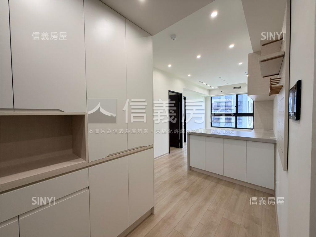 勝華Ｖ８新穎未入住高樓房屋室內格局與周邊環境