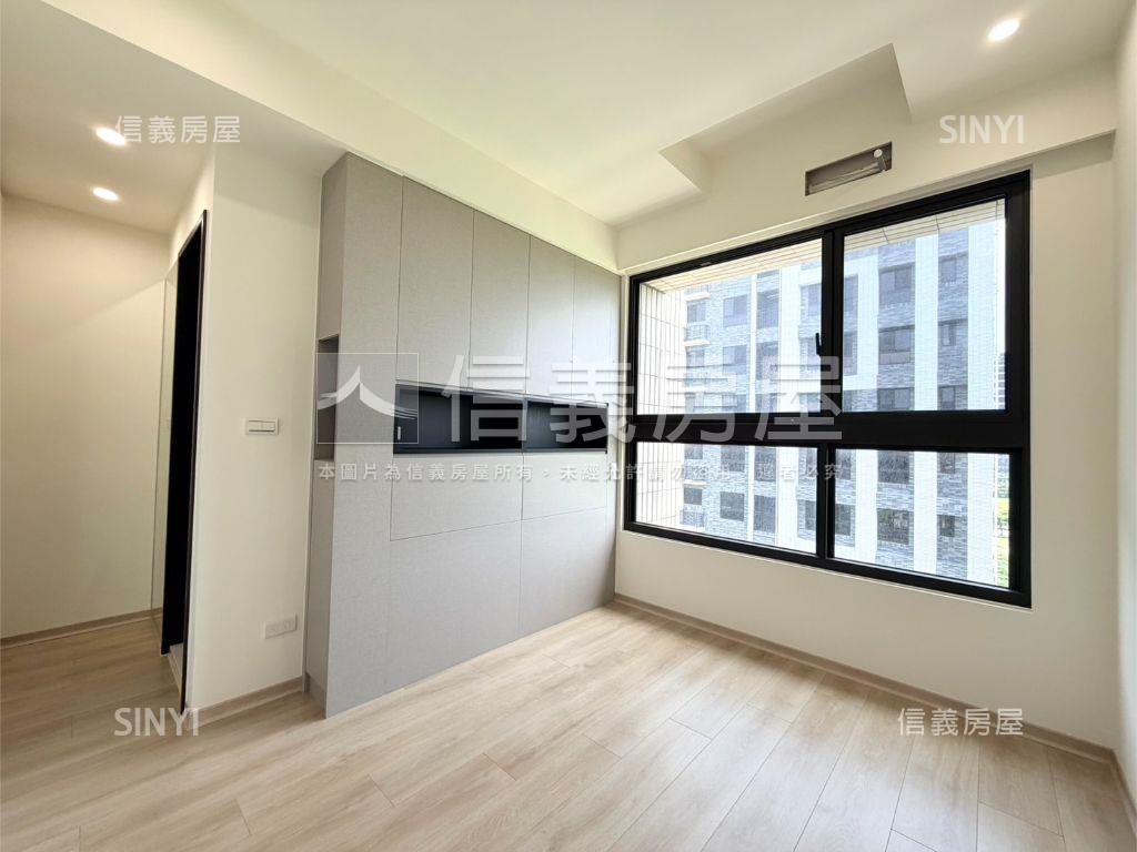 勝華Ｖ８新穎未入住高樓房屋室內格局與周邊環境