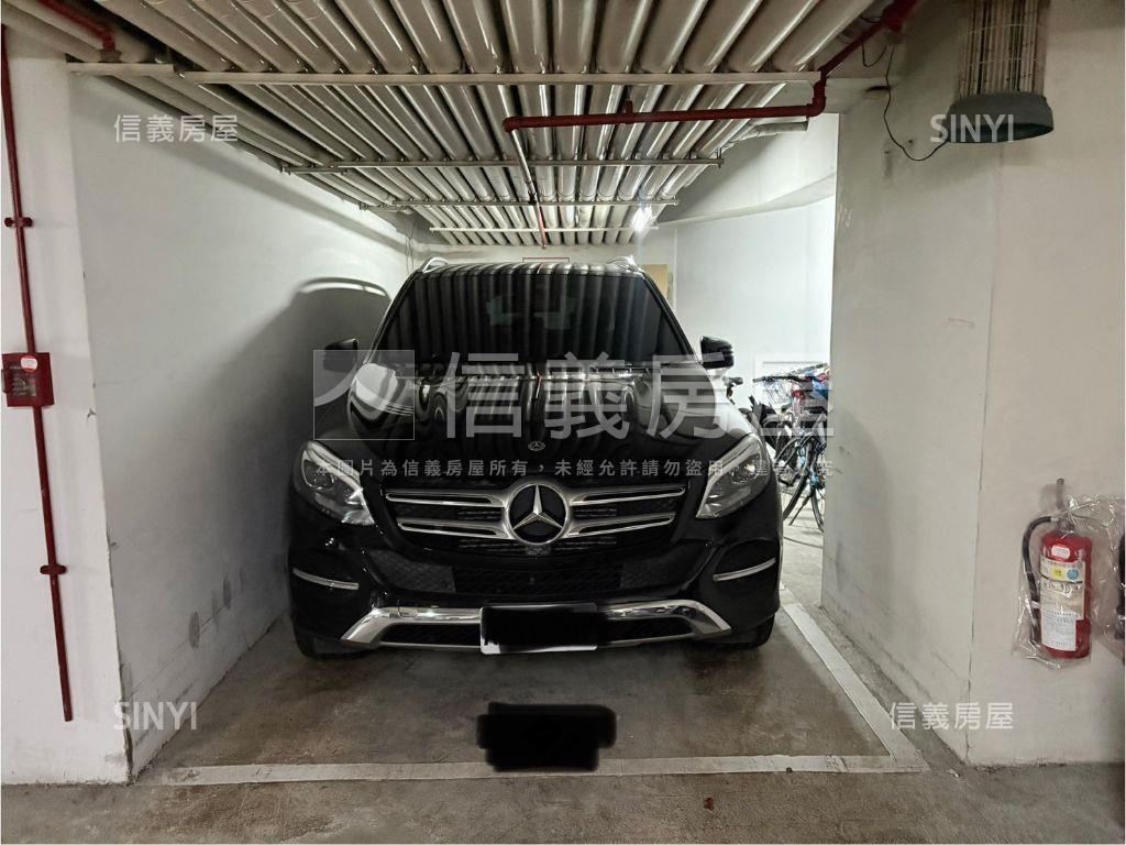 ★專任面北市三房平面車位房屋室內格局與周邊環境