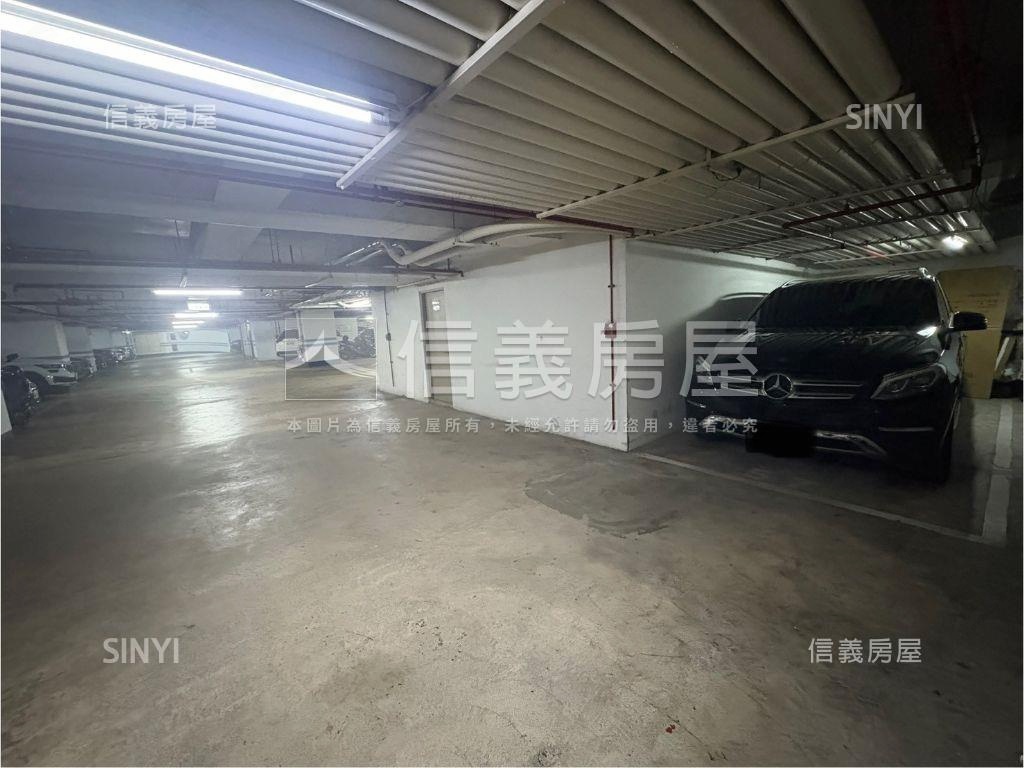 ★專任面北市三房平面車位房屋室內格局與周邊環境