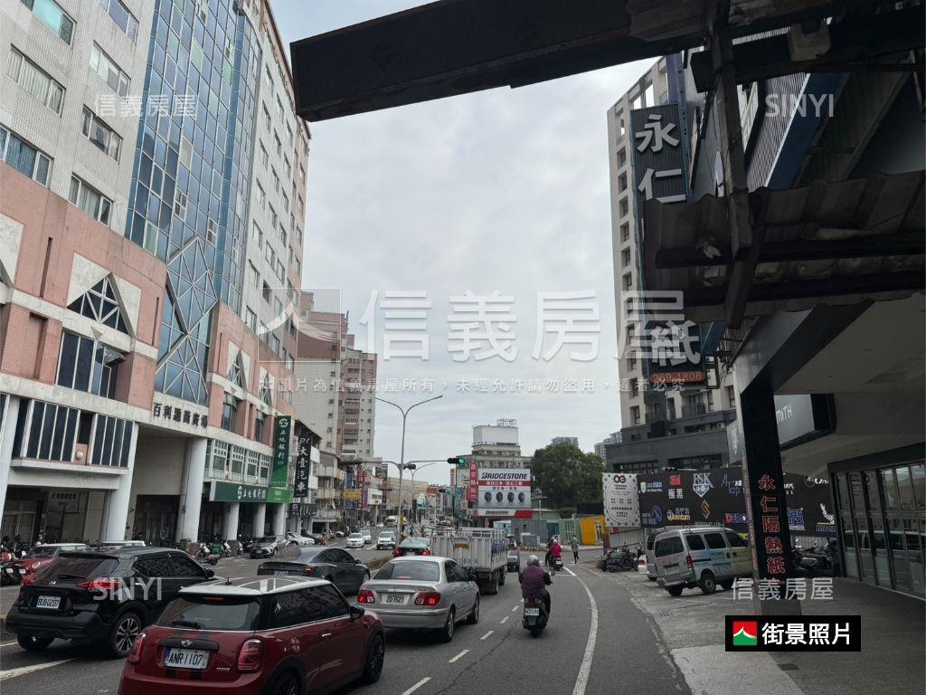 正東門路口大面寬黃金店面房屋室內格局與周邊環境