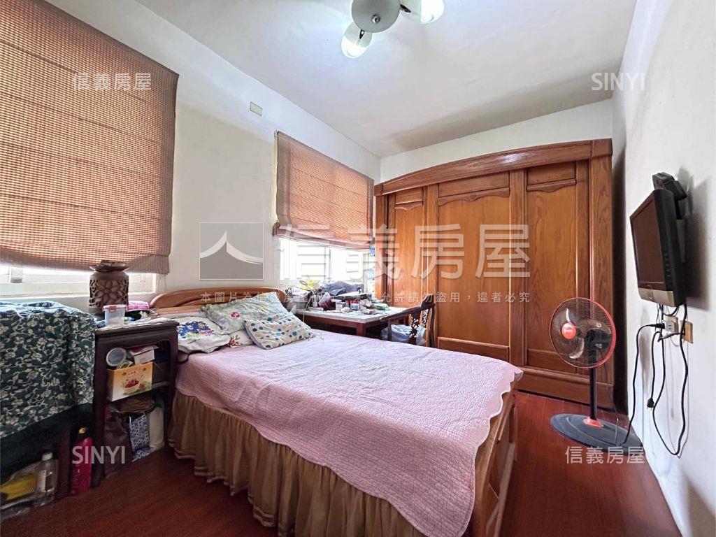 ⟪捷運⟫稀有樓中樓美四房房屋室內格局與周邊環境