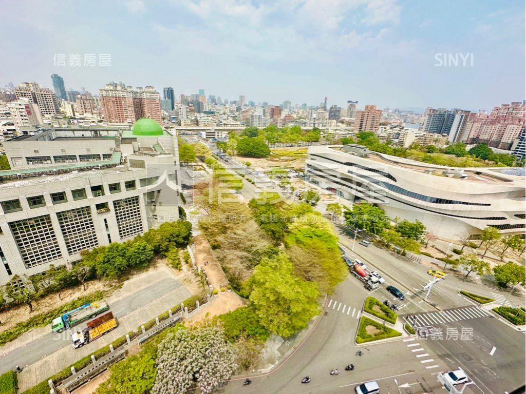 大面寬破百坪臨路金店面房屋室內格局與周邊環境