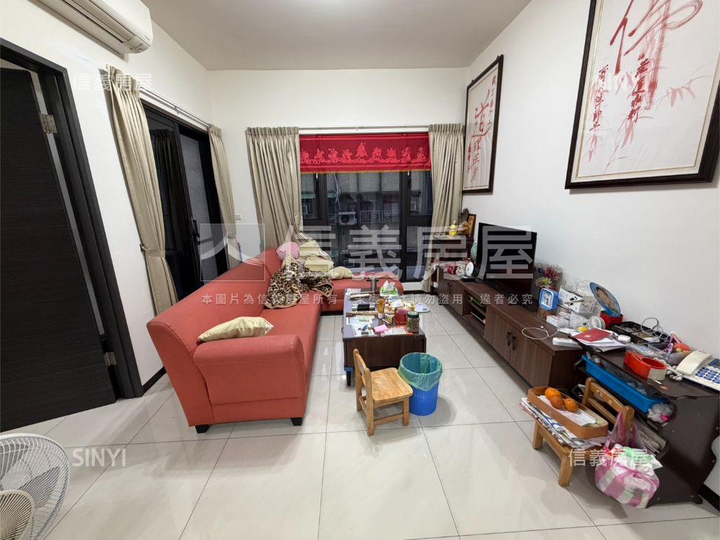 近台北橋捷運電梯３房車房屋室內格局與周邊環境