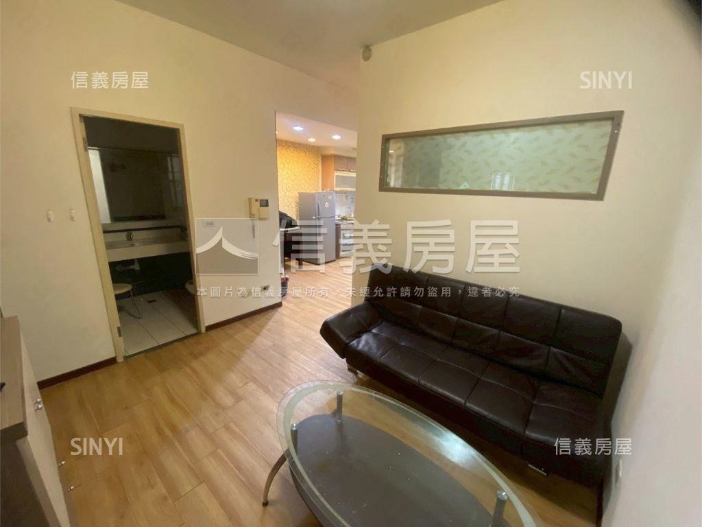 藝文特區亞曼尼套房車位房屋室內格局與周邊環境