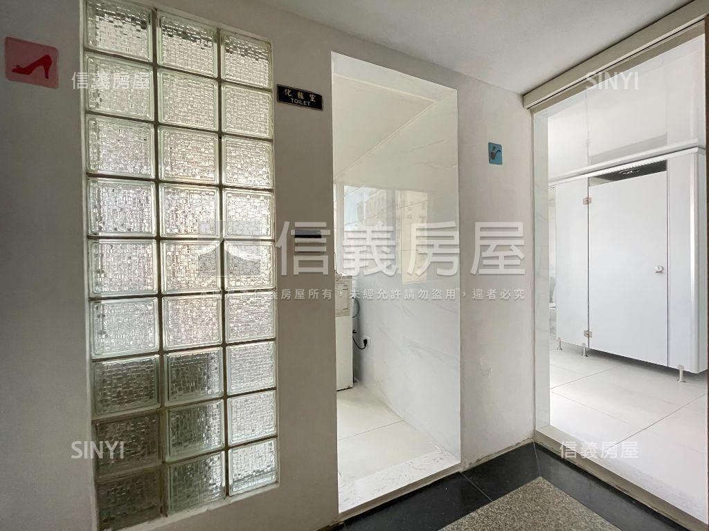 近捷運電梯美妝辦公房屋室內格局與周邊環境