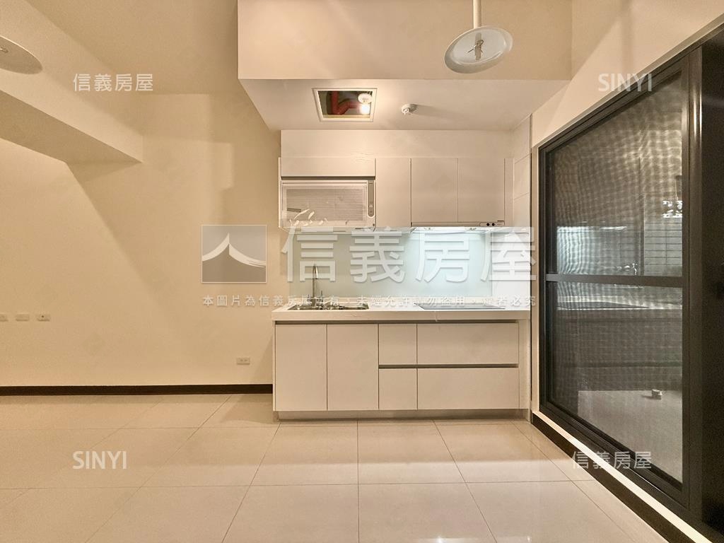 世界花園小資三房房屋室內格局與周邊環境