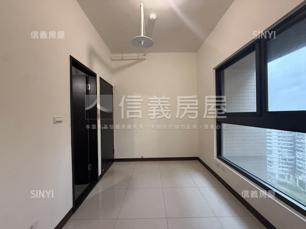 世界花園小資三房房屋室內格局與周邊環境