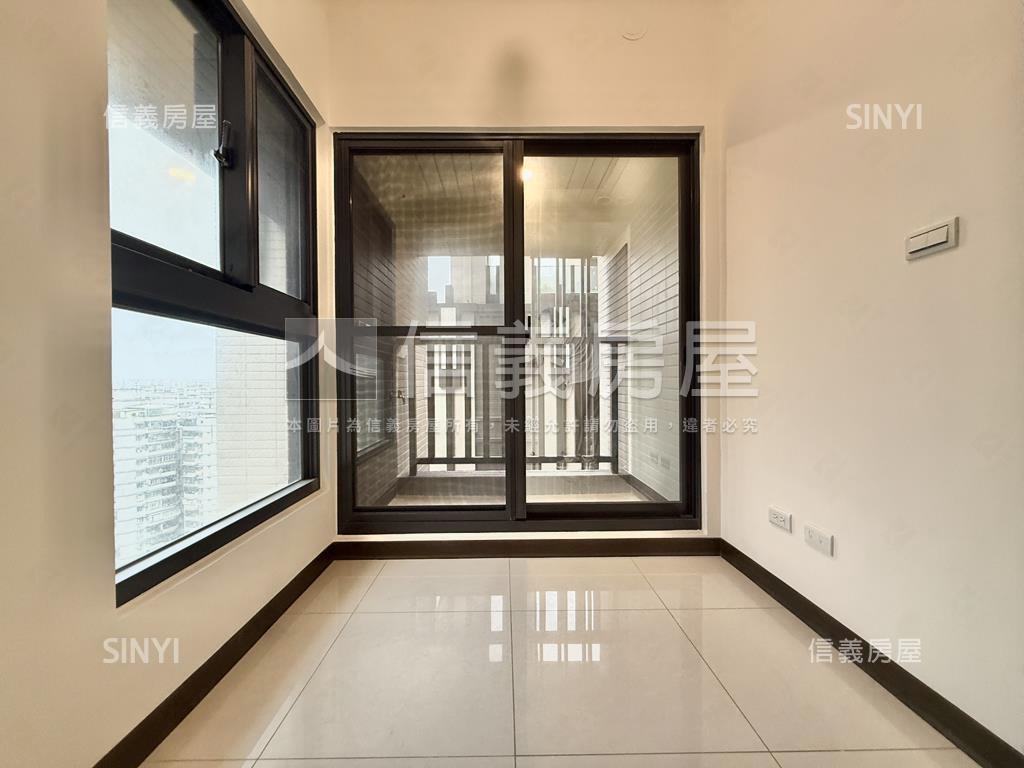 世界花園小資三房房屋室內格局與周邊環境