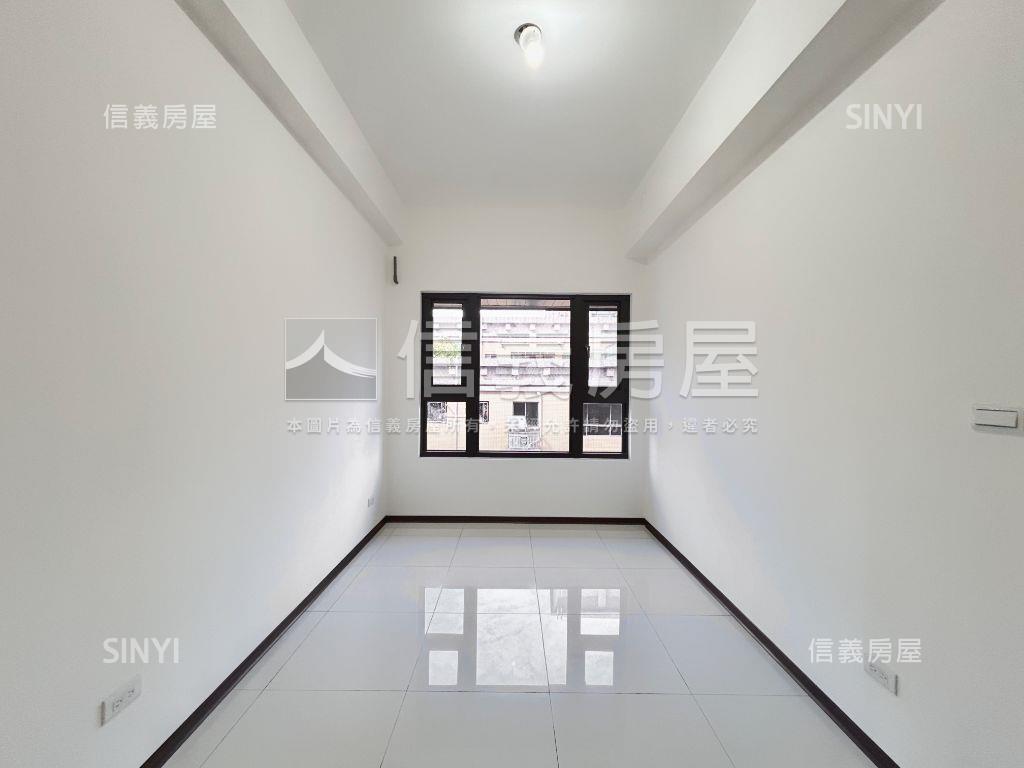 百洲賞全新兩房車位房屋室內格局與周邊環境