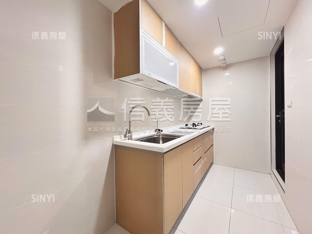 百洲賞全新兩房車位房屋室內格局與周邊環境