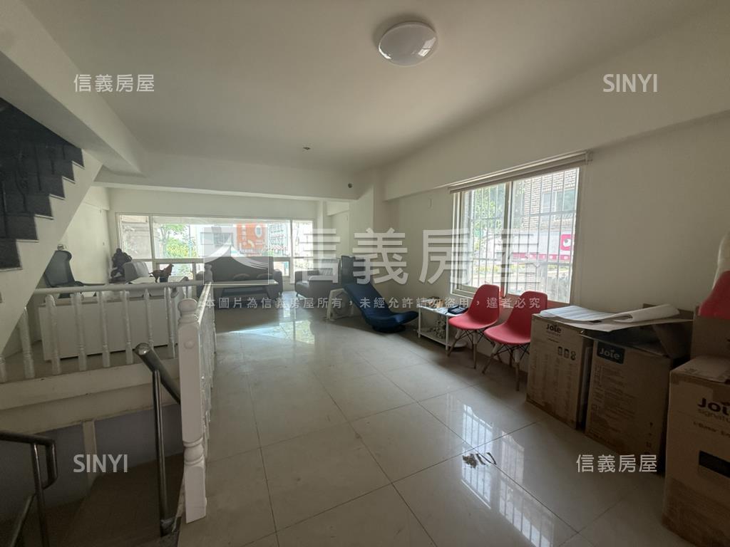 光明六路電梯角間透店房屋室內格局與周邊環境