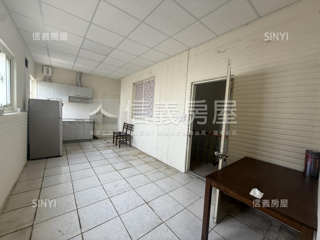 光明六路電梯角間透店房屋室內格局與周邊環境