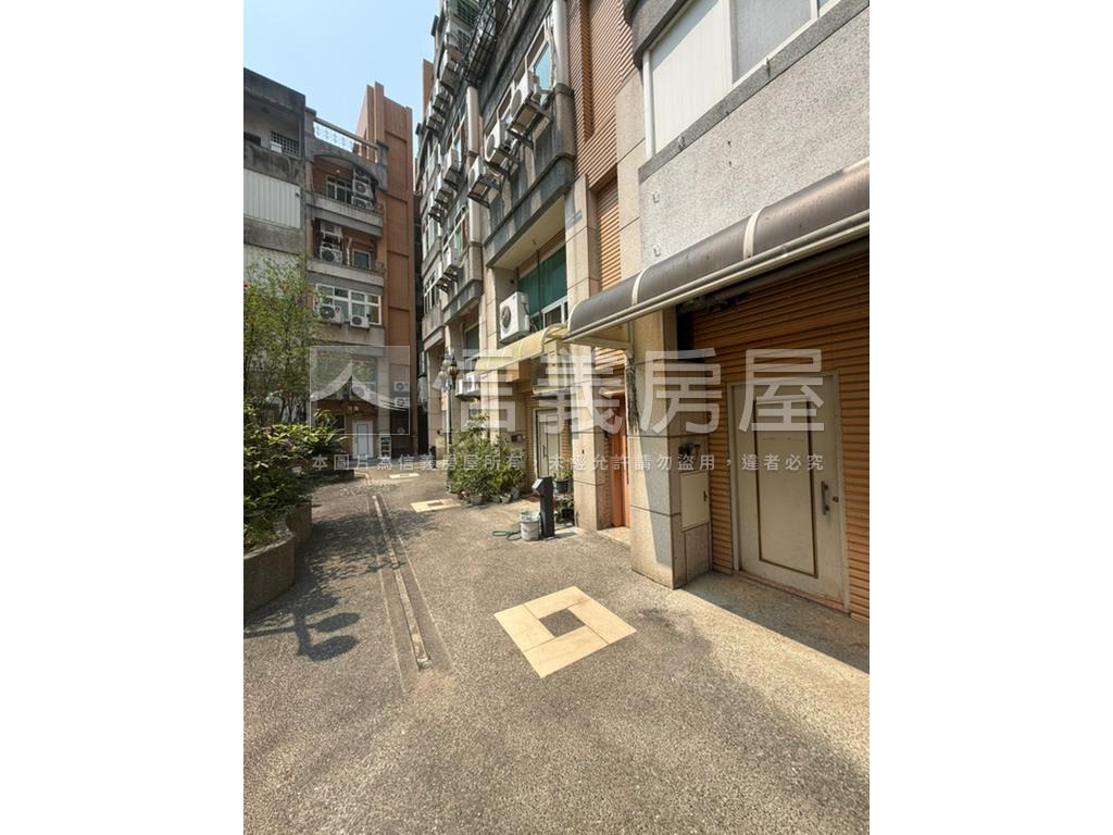 光明六路電梯角間透店房屋室內格局與周邊環境