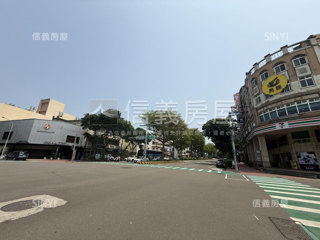 光明六路電梯角間透店房屋室內格局與周邊環境