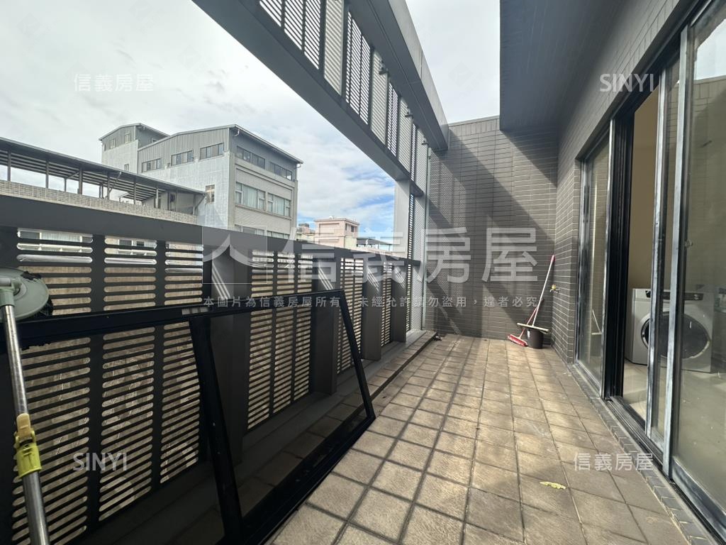 臻藏－回建築金牌住店房屋室內格局與周邊環境
