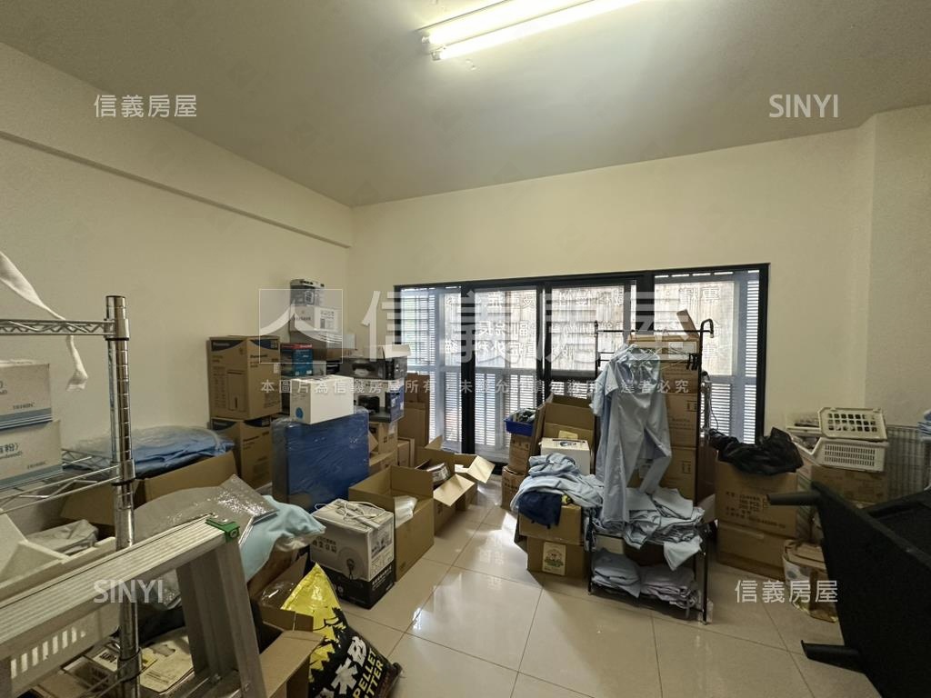 臻藏－回建築金牌住店房屋室內格局與周邊環境