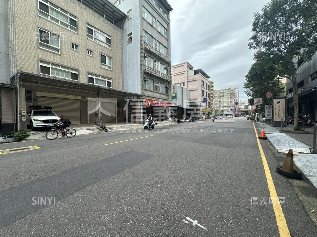 臻藏－回建築金牌住店房屋室內格局與周邊環境