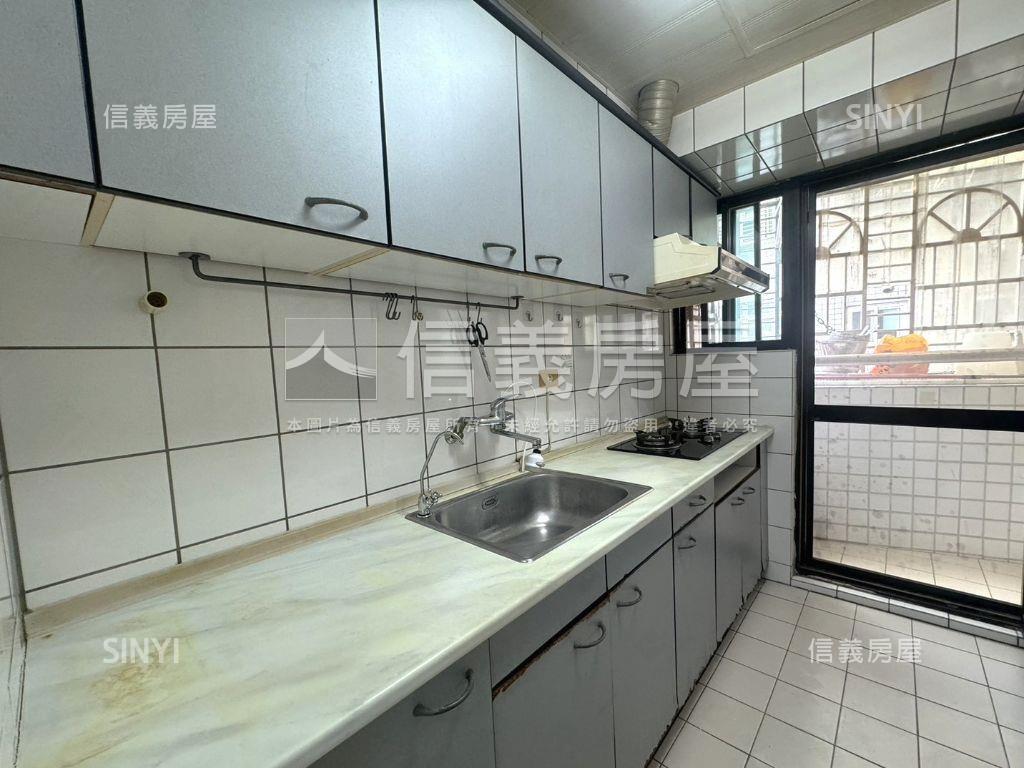 親水綠堤躍馬中原房屋室內格局與周邊環境