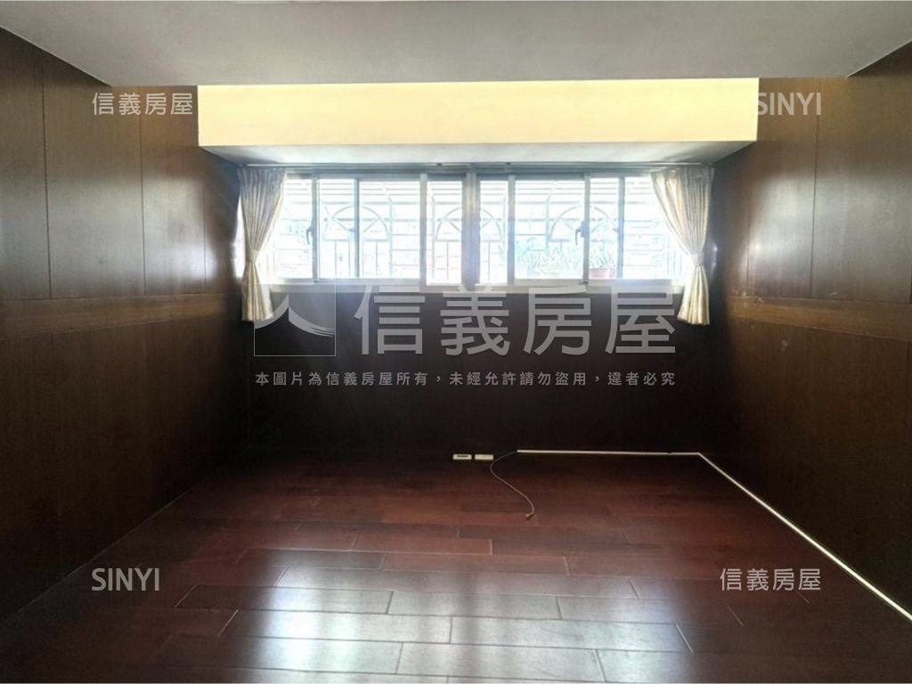 親水綠堤躍馬中原房屋室內格局與周邊環境