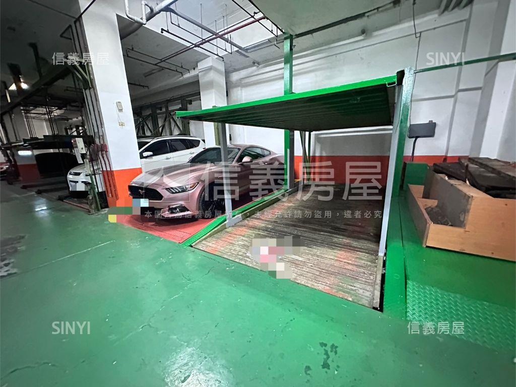 近捷運店面工作室屋況佳房屋室內格局與周邊環境