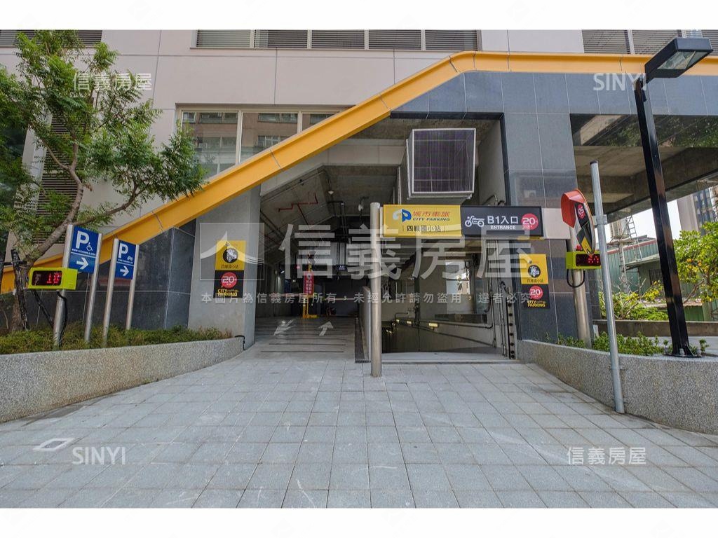 近捷運店面工作室屋況佳房屋室內格局與周邊環境