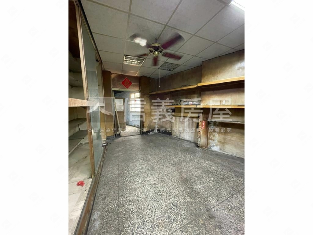 華山路黃金店面稀有釋出房屋室內格局與周邊環境