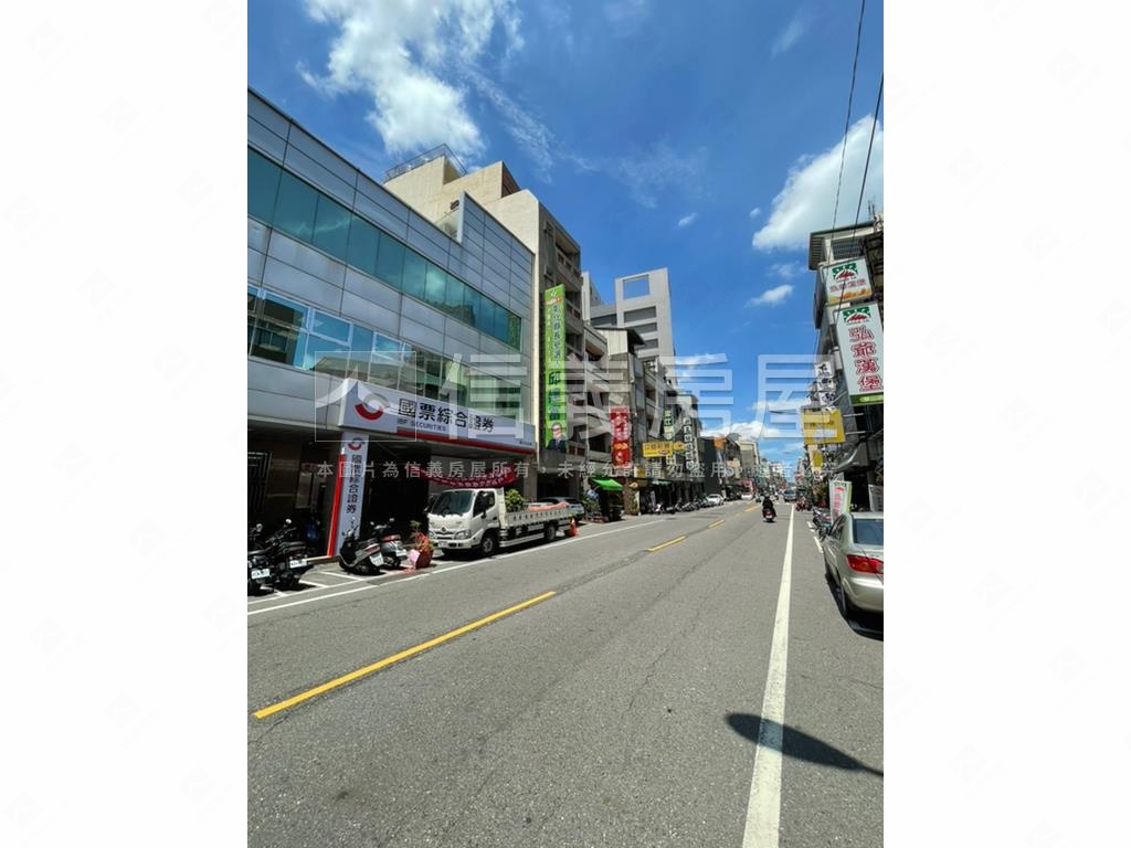 華山路黃金店面稀有釋出房屋室內格局與周邊環境
