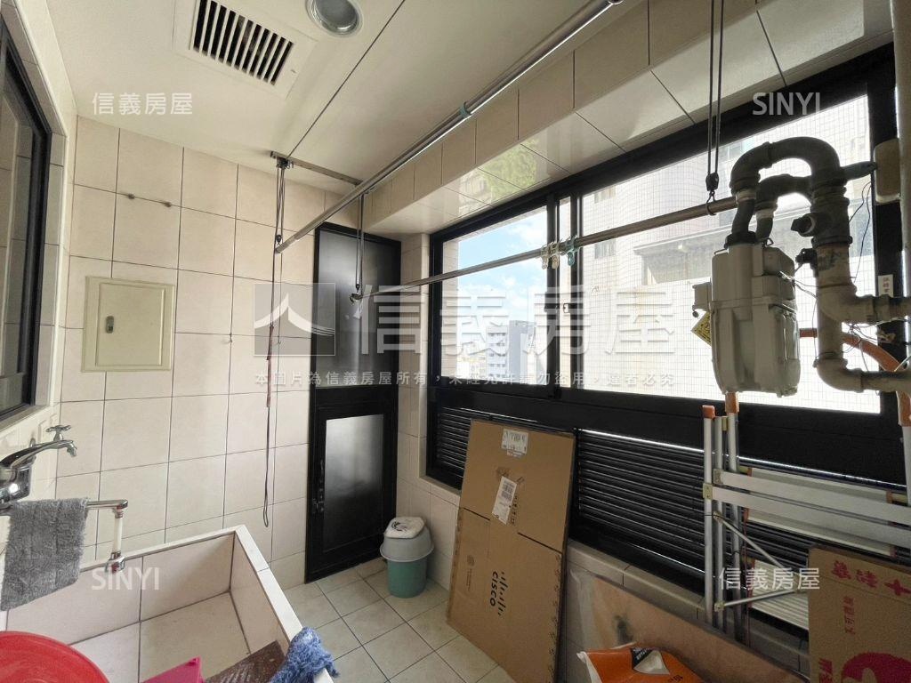 鼎泰風華視野三房平車房屋室內格局與周邊環境