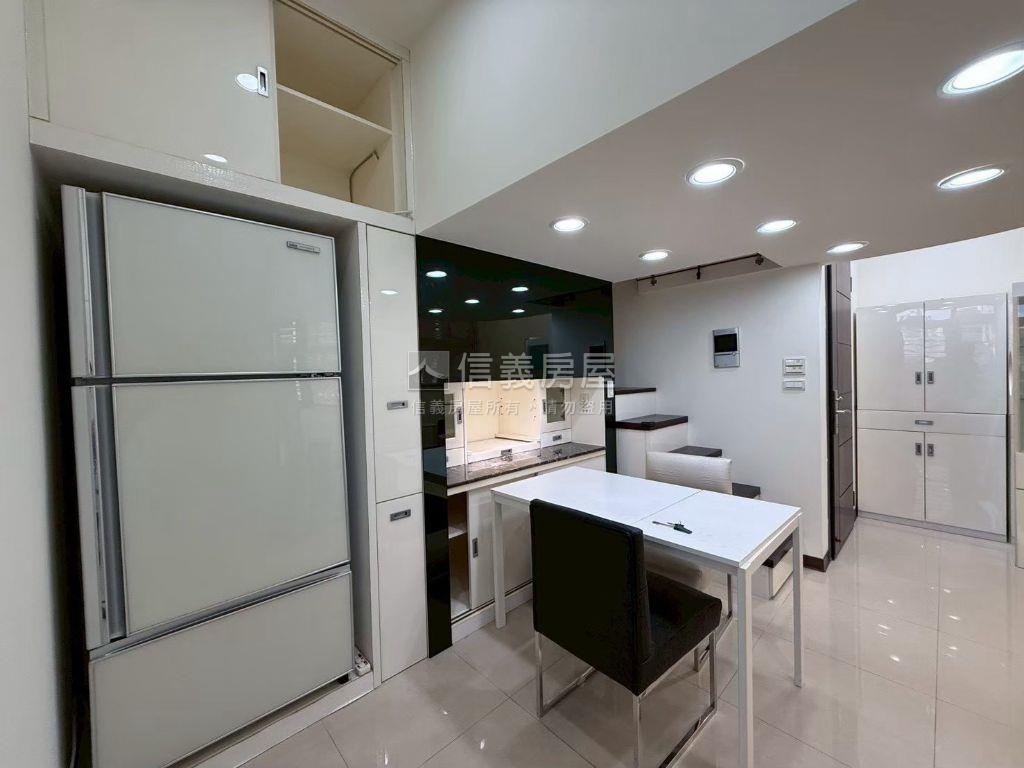 馥華F1★晴空萬里房屋室內格局與周邊環境