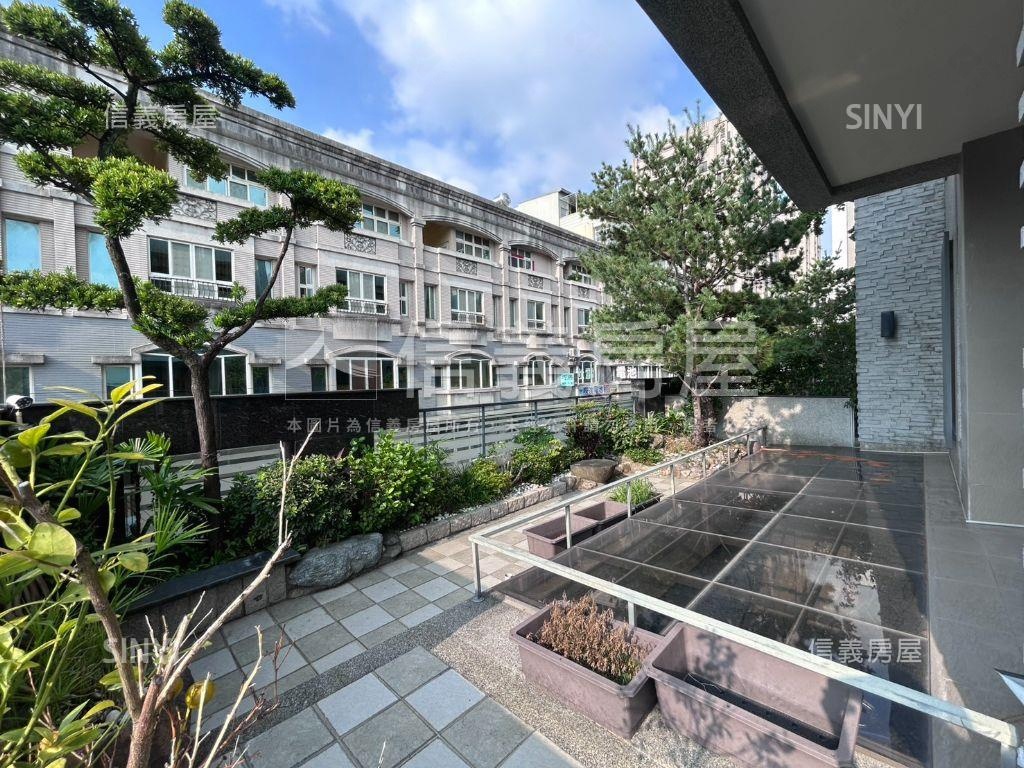 近立文公園臨路電梯別墅房屋室內格局與周邊環境