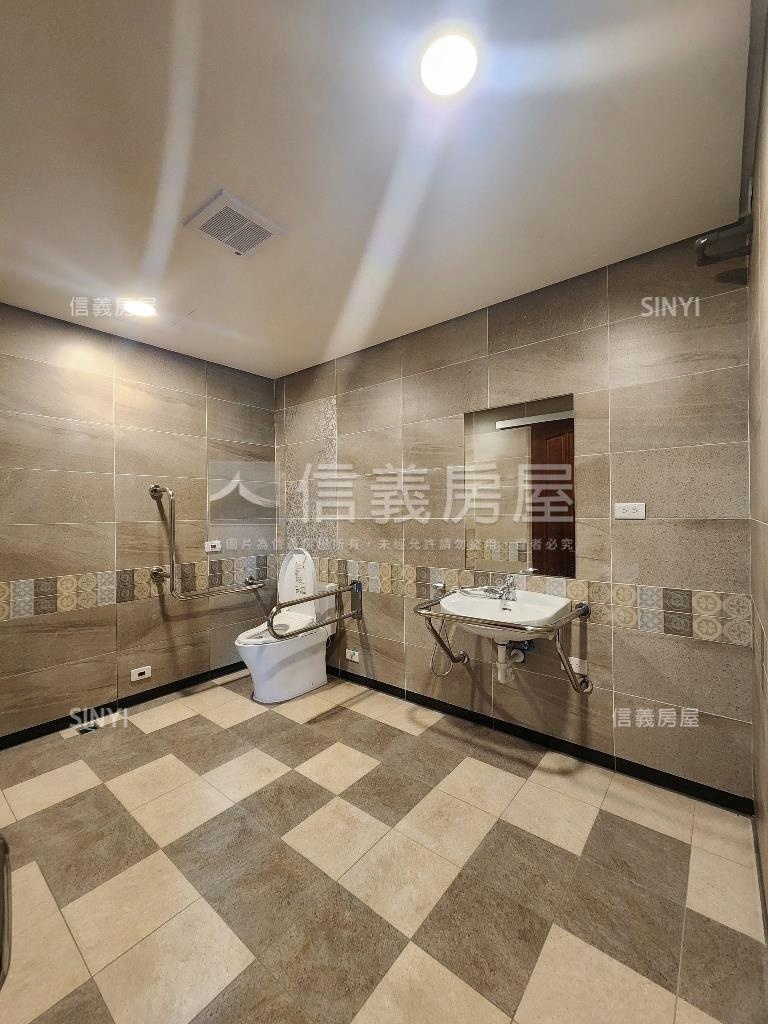 維特魯威電梯金店面房屋室內格局與周邊環境