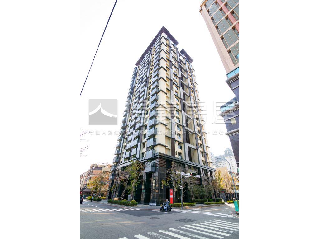 景雲見高樓大三房裝潢平車房屋室內格局與周邊環境