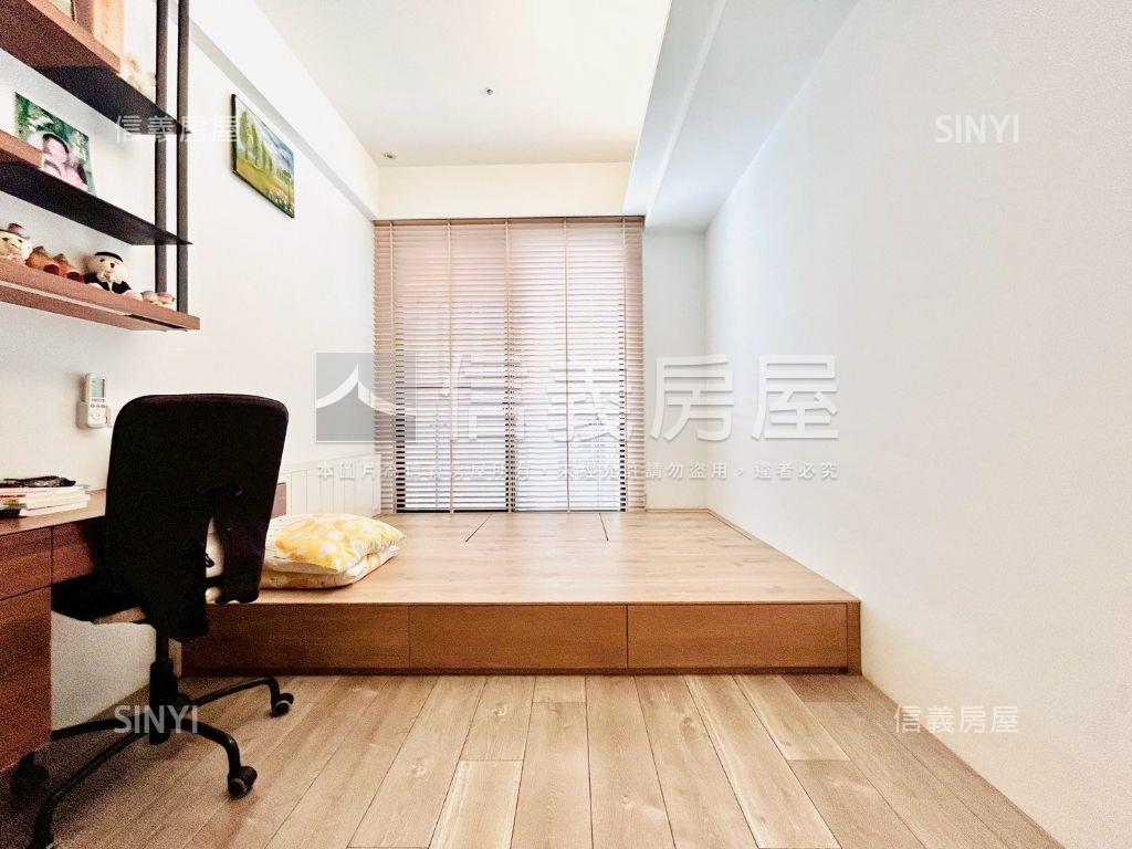 景雲見高樓大三房裝潢平車房屋室內格局與周邊環境