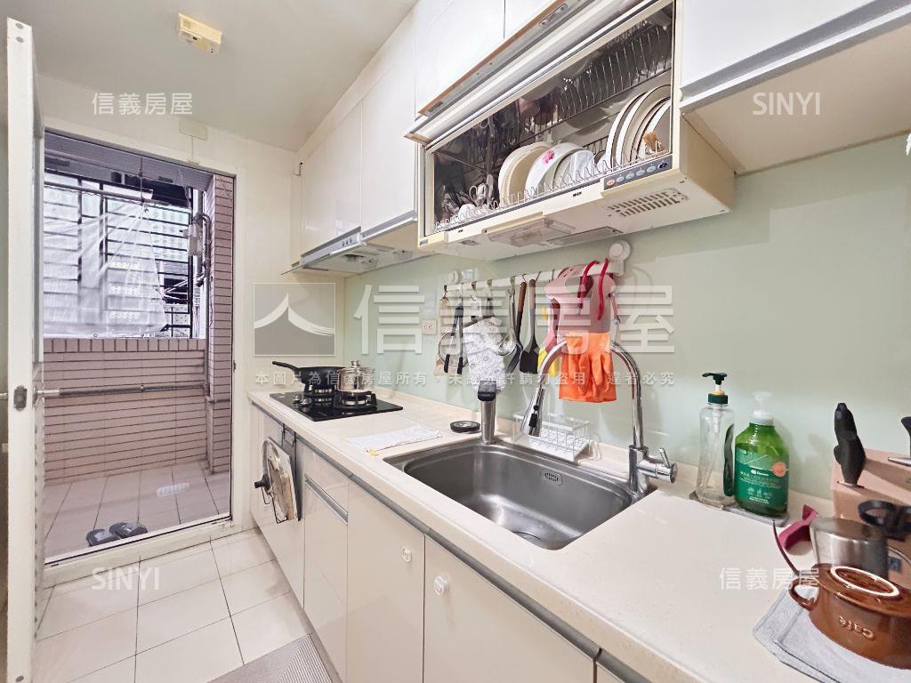 專任富麗達美屋三房房屋室內格局與周邊環境