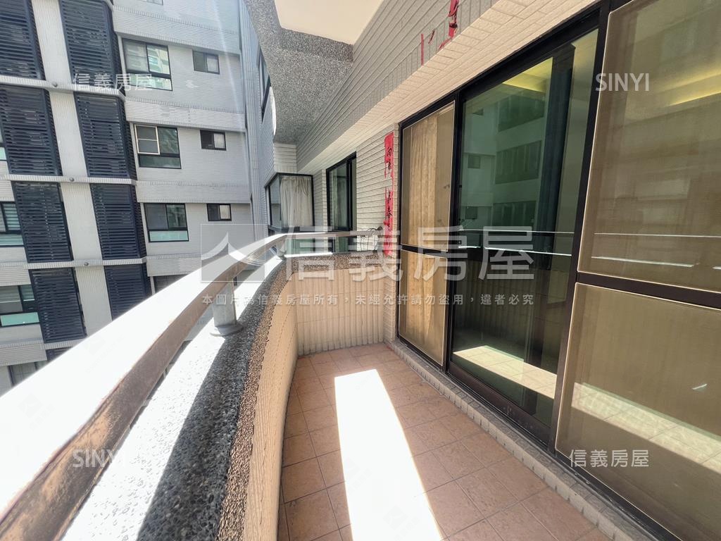 戀戀英國・四房平車房屋室內格局與周邊環境